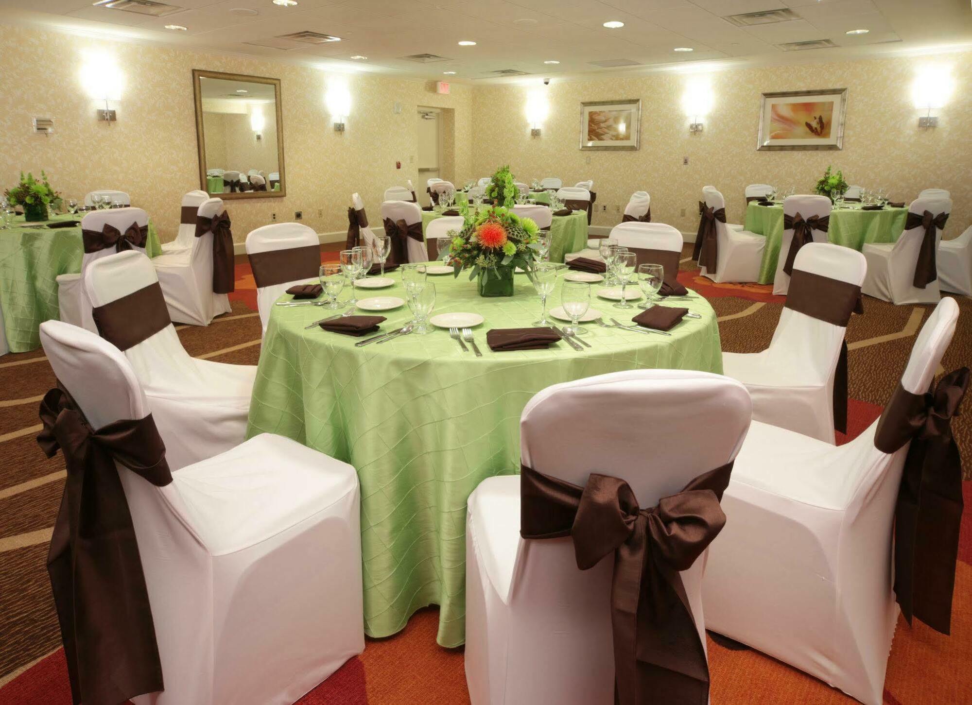 Hilton Garden Inn Pittsburgh University Place Restaurant bilde